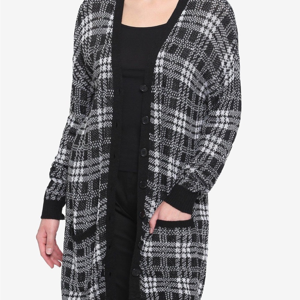 Hot Topic Black & White Plaid Oversized Cardigan
